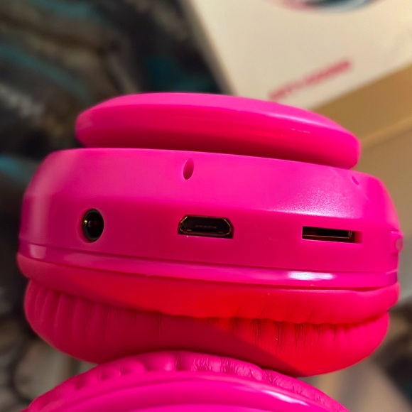 Hot Pink Cat Headphones - Picture 5 of 5